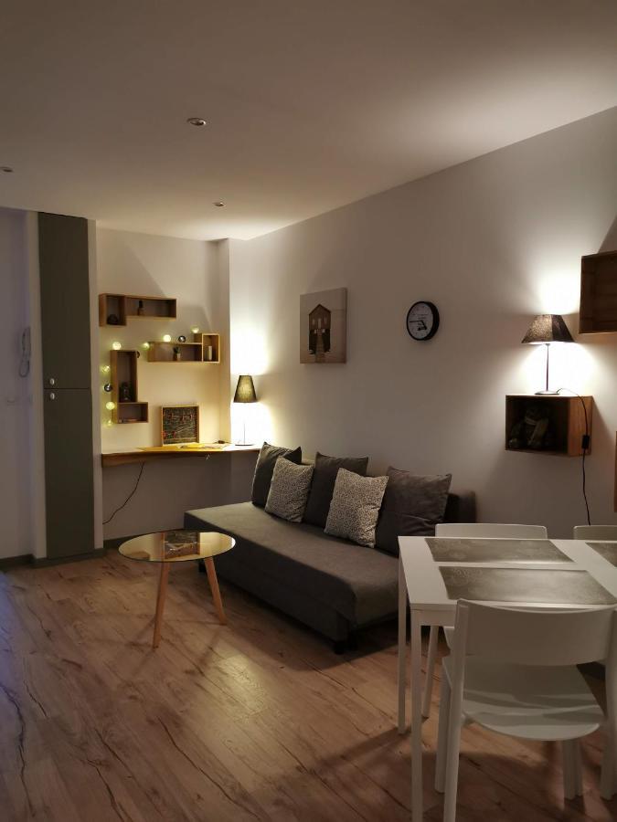 La Maisonnette Au Centre Ville ล็องส์ ภายนอก รูปภาพ